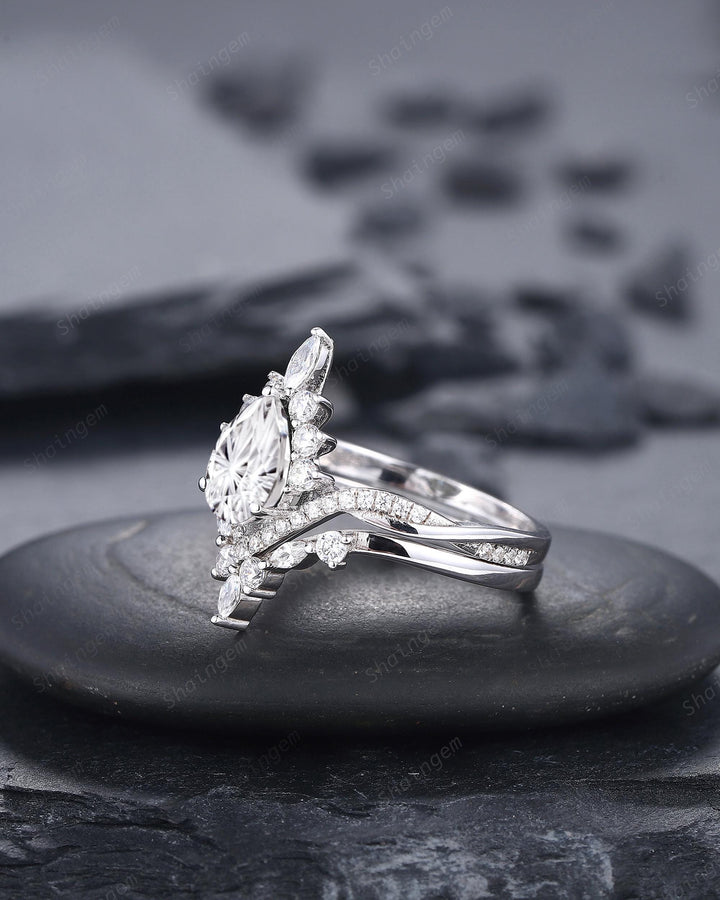 Platinum Pear Shape Fireworks Cut Moissanite and Diamond Engagement Ring White Gold Halo Wedding Ring Bridal Set V Shape Curved Promise Ring - ShainJewelry