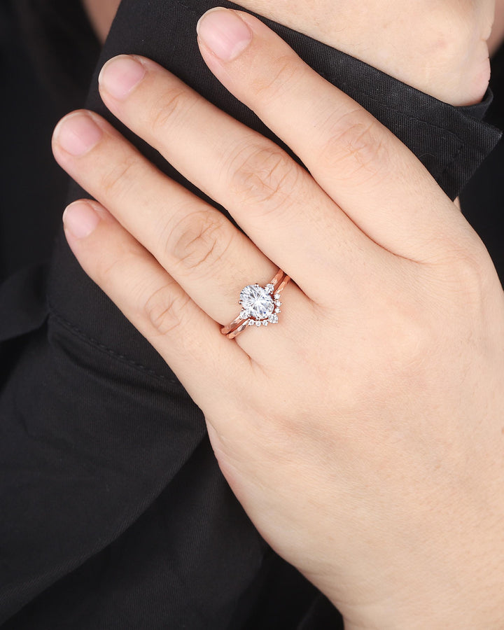 Unique Hammered Oval Shape Fireworks Cut Moissanite Engagement Ring Set, Hand Forged 14K 18K Rose Gold Diamond Bridal Set Promise Ring Gift - ShainJewelry