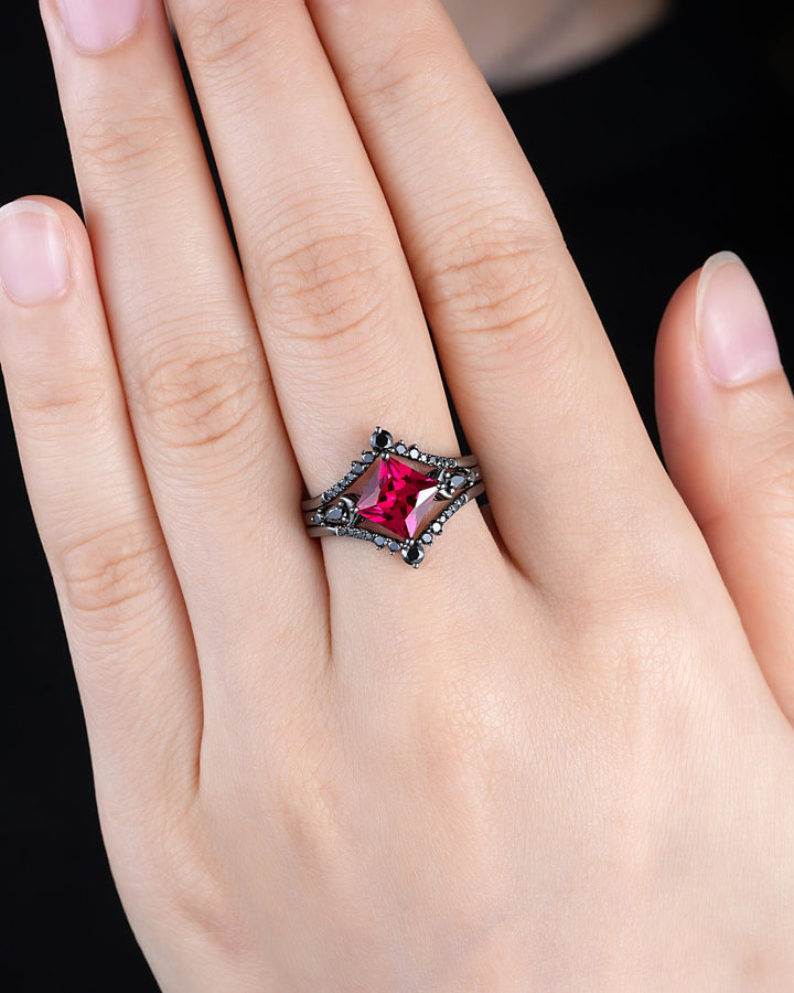 3PCS Gothic Black Gold Princess Cut Ruby Crescent Engagement Ring Unique Goth Black Rhodium Moon Wedding Set Dark Promise Ring Gift Women - ShainJewelry
