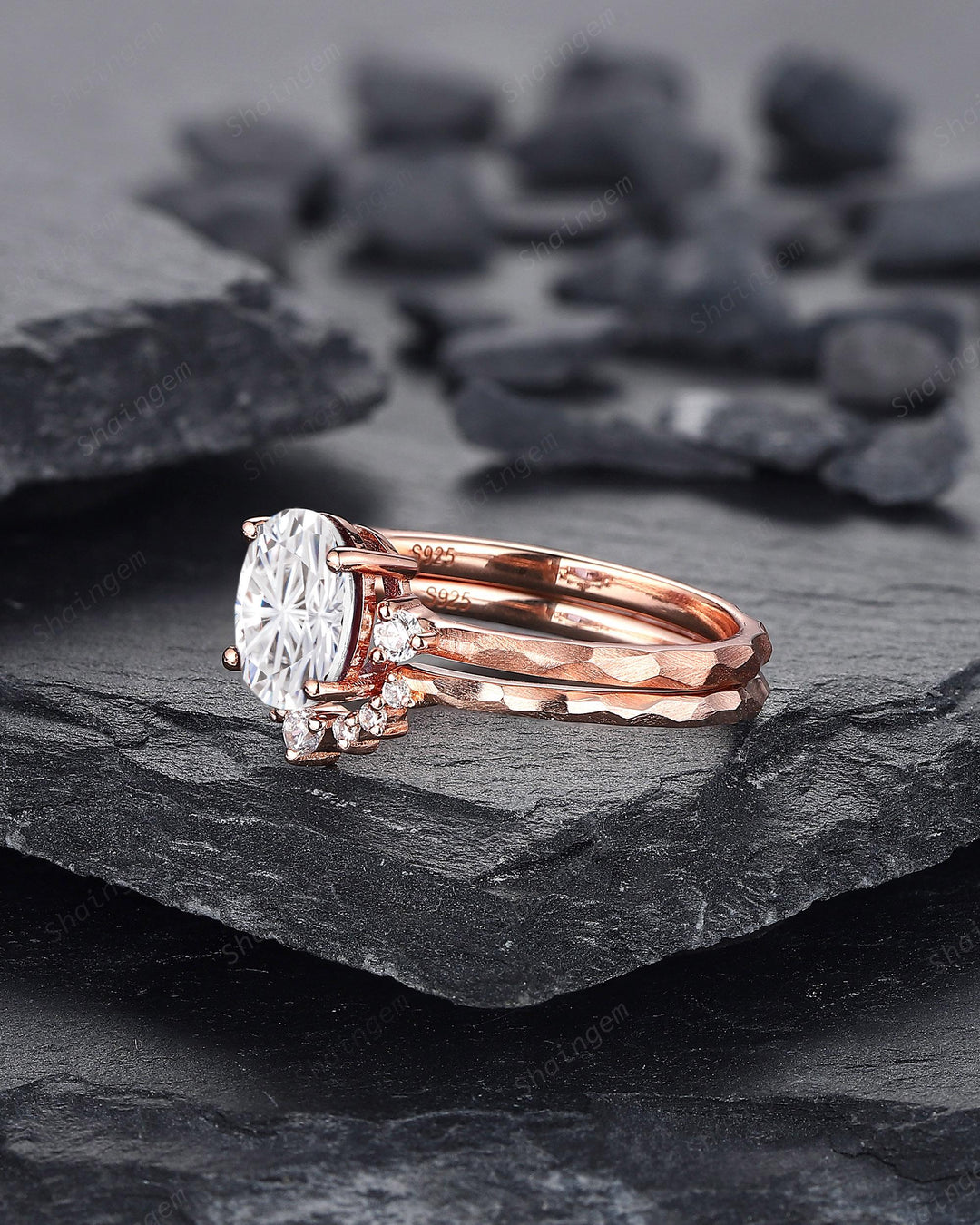 Unique Hammered Oval Shape Fireworks Cut Moissanite Engagement Ring Set, Hand Forged 14K 18K Rose Gold Diamond Bridal Set Promise Ring Gift - ShainJewelry