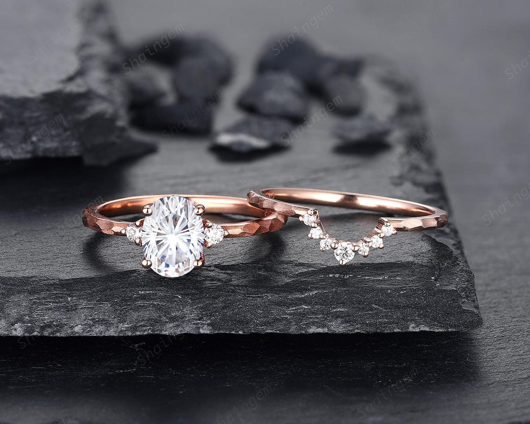 Unique Hammered Oval Shape Fireworks Cut Moissanite Engagement Ring Set, Hand Forged 14K 18K Rose Gold Diamond Bridal Set Promise Ring Gift - ShainJewelry