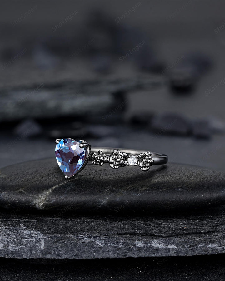 Gothic Black Gold Heart Shape Alexandrite Engagement Ring, Rhodium Black Love Promise Ring, Witchy Rose Flower Promise Anniversary Ring Gift - ShainJewelry