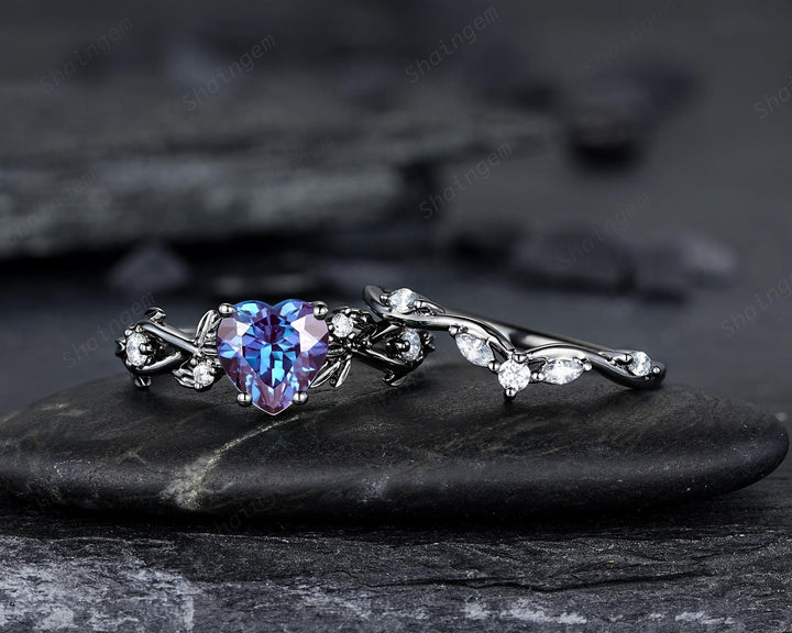 Gothic Black Gold Heart Shape Alexandrite Engagement Ring Set, Rhodium Black Love Promise Ring, Witchy Twig Branch Promise Anniversary Ring - ShainJewelry