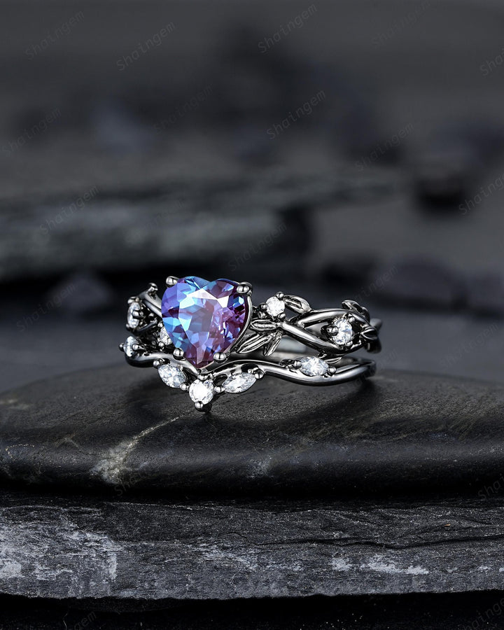 Gothic Black Gold Heart Shape Alexandrite Engagement Ring Set, Rhodium Black Love Promise Ring, Witchy Twig Branch Promise Anniversary Ring - ShainJewelry