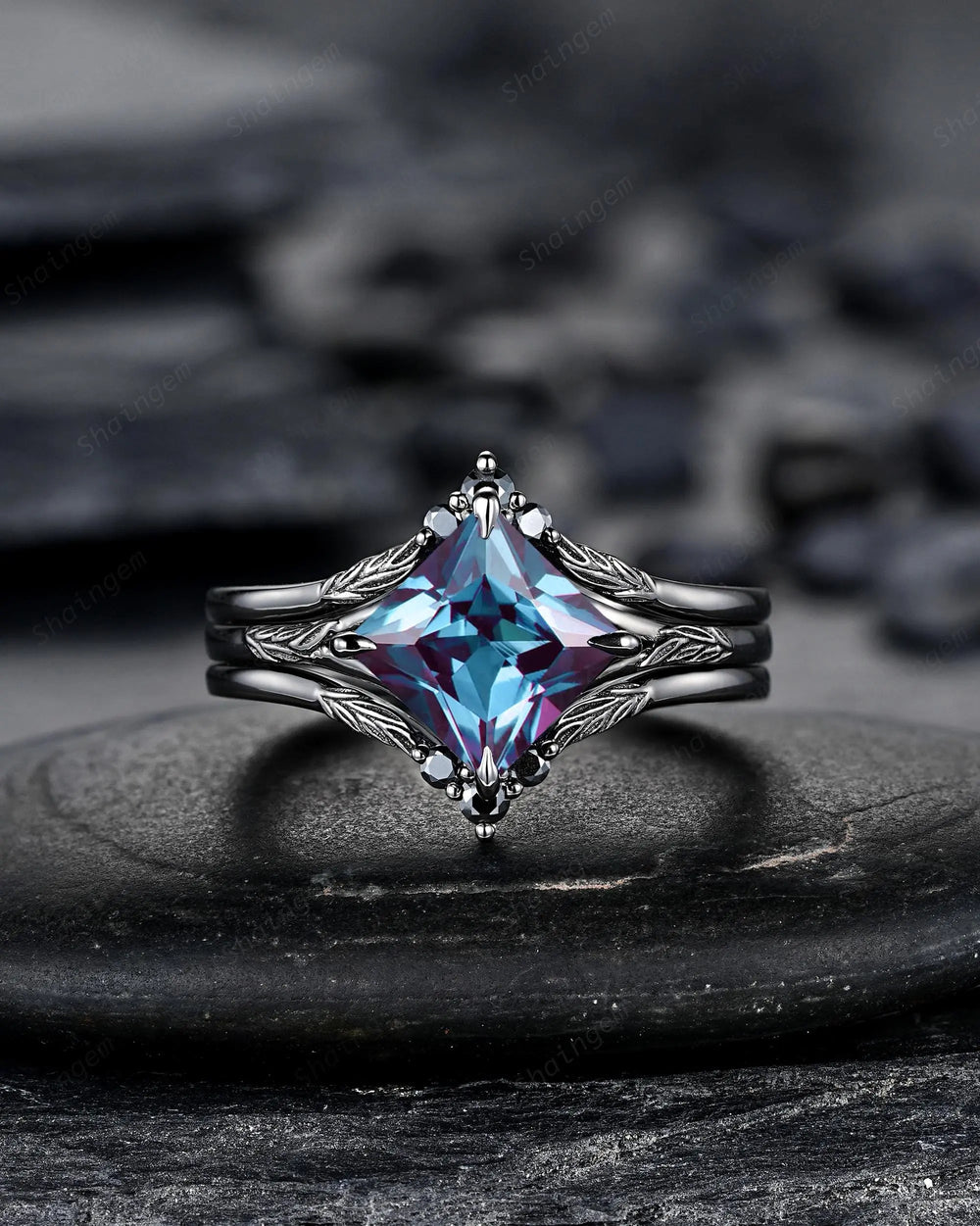 3PCS Gothic Princess Cut Alexandrite Engagement Ring Set, Punk Goth Black Rhodium Wedding Set Promise Ring, June Birthstone, Engraved Leaf - ShainJewelry