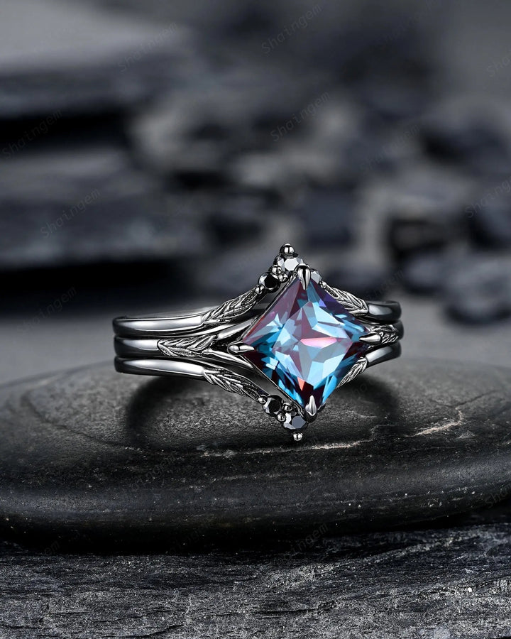 3PCS Gothic Princess Cut Alexandrite Engagement Ring Set, Punk Goth Black Rhodium Wedding Set Promise Ring, June Birthstone, Engraved Leaf - ShainJewelry