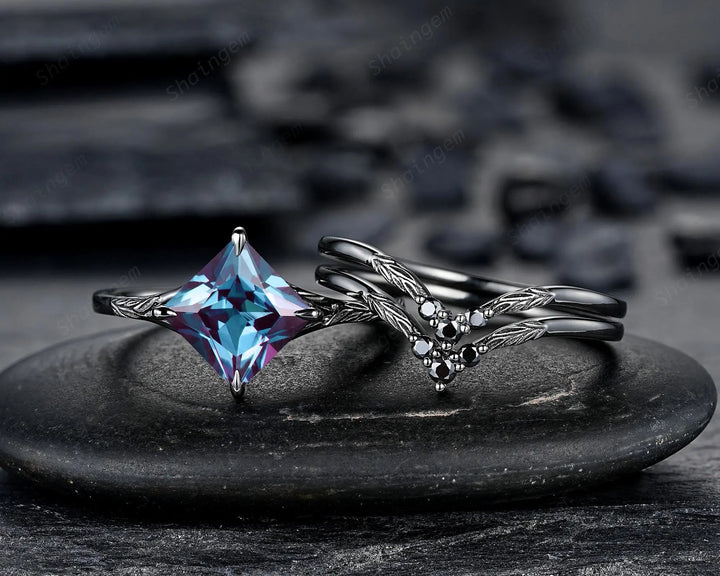 3PCS Gothic Princess Cut Alexandrite Engagement Ring Set, Punk Goth Black Rhodium Wedding Set Promise Ring, June Birthstone, Engraved Leaf - ShainJewelry