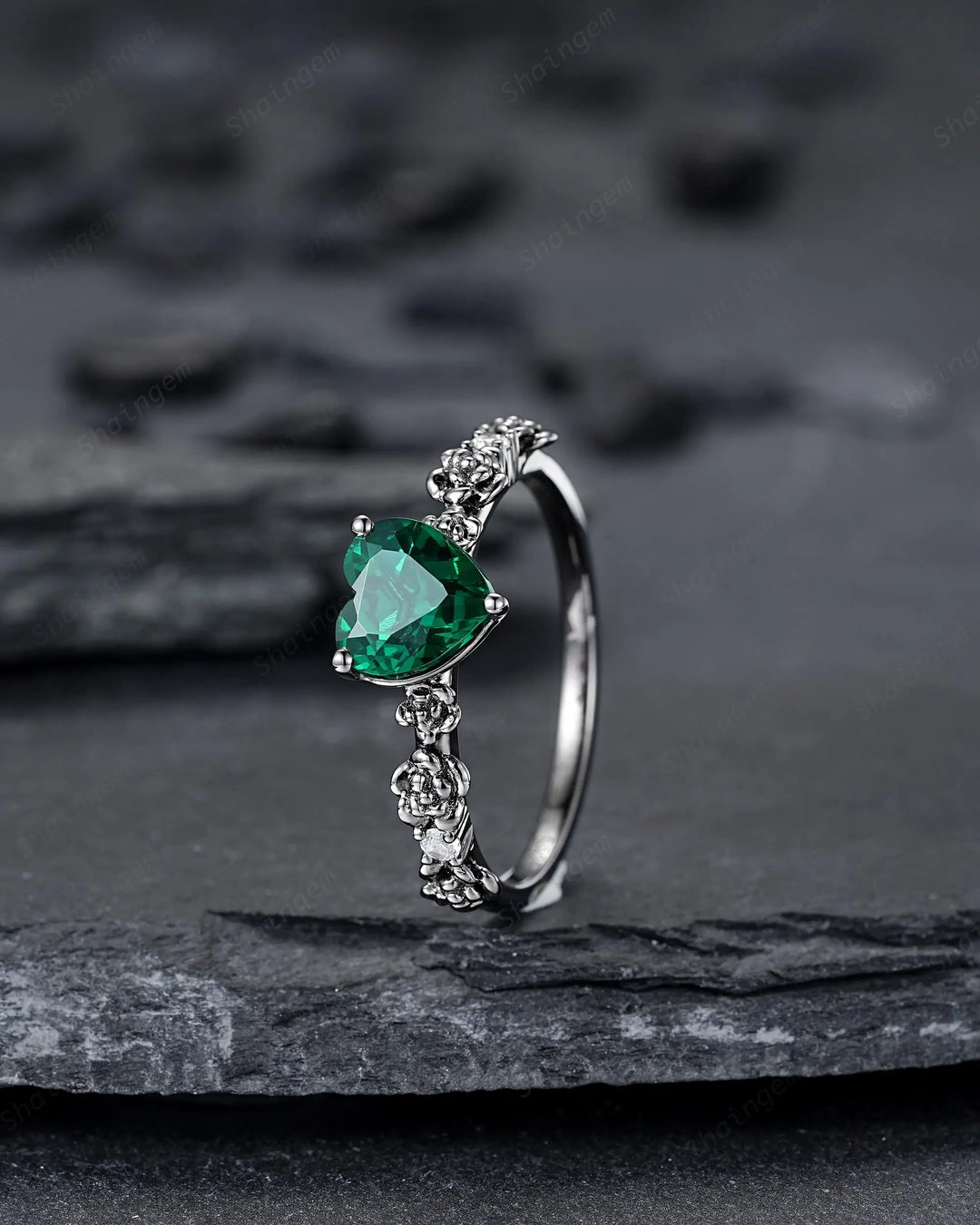 Gothic Black Gold Heart Shape Emerald Engagement Ring, Rhodium Black Love Promise Ring, Witchy Rose Flower Promise Anniversary Ring Gift - ShainJewelry