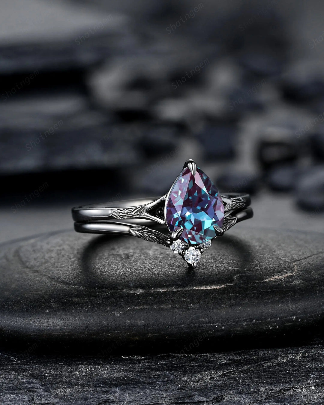 Gothic Pear Shape Alexandrite Leaf Engagement Ring Set, Black Rhodium Promise Ring Punk Black Gold V Shape Curved Solitaire Wedding Ring - ShainJewelry