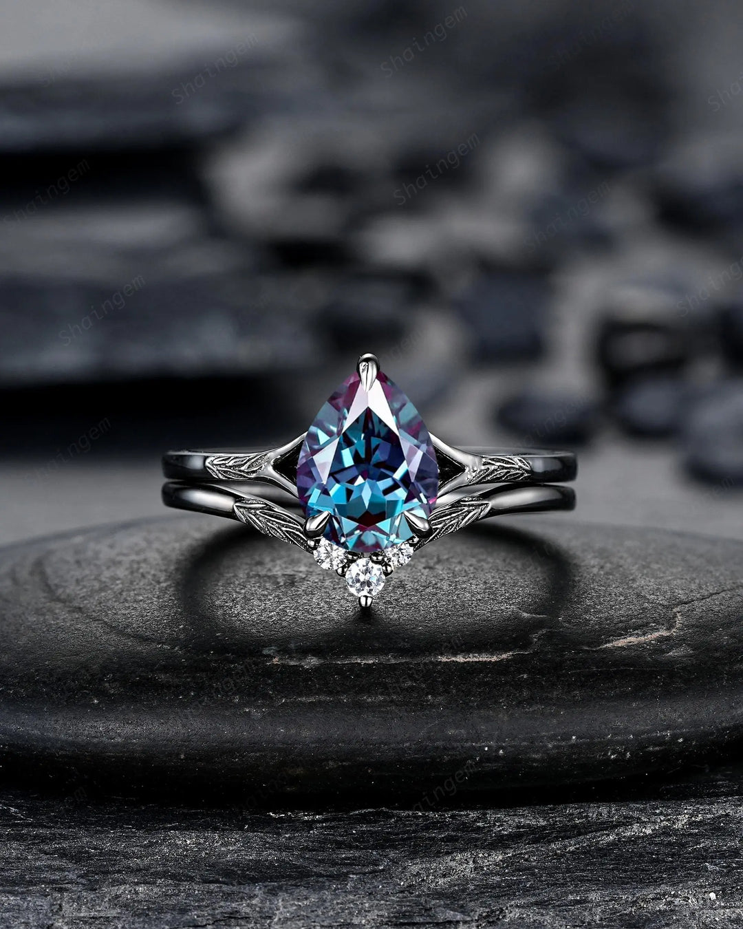 Gothic Pear Shape Alexandrite Leaf Engagement Ring Set, Black Rhodium Promise Ring Punk Black Gold V Shape Curved Solitaire Wedding Ring - ShainJewelry
