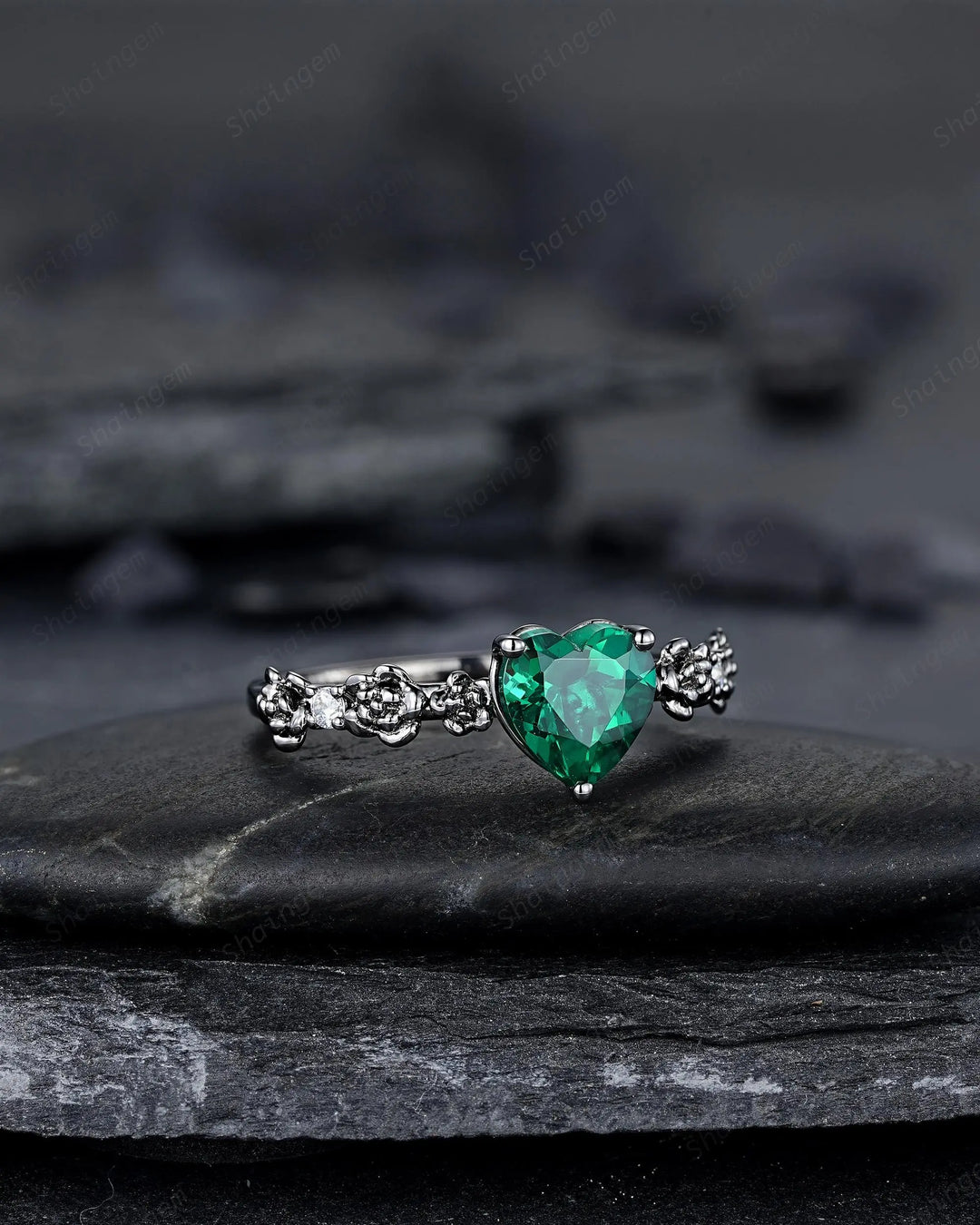 Gothic Black Gold Heart Shape Emerald Engagement Ring, Rhodium Black Love Promise Ring, Witchy Rose Flower Promise Anniversary Ring Gift - ShainJewelry