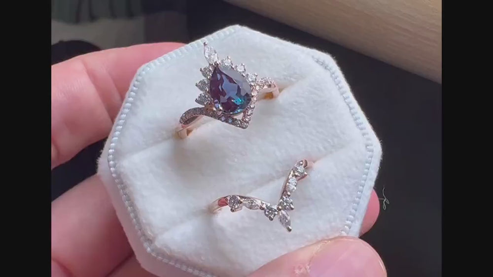Vintage Alexandrite Halo Wedding Ring Set, Pear Cut Alexandrite Rose Gold Engagement Ring Set, Alexandrite Bridal Set Anniversary Ring - ShainJewelry