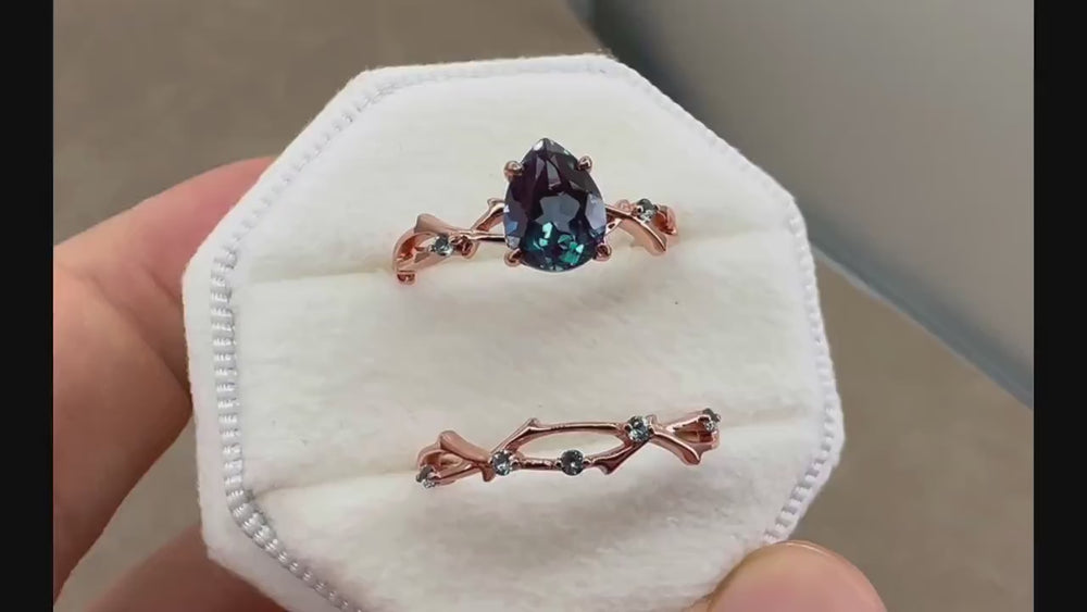 Twig Pear Cut Alexandrite Nature Inspired Engagement Ring Set Vintage 14K 18K Gold Branch Twisted Promise Wedding Ring Bridal Set For Women - ShainJewelry